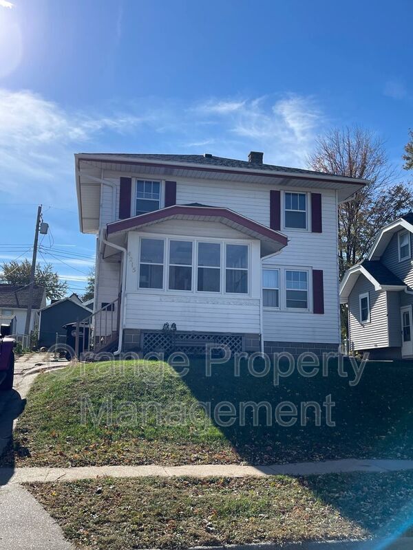 property at 4215 Mason St