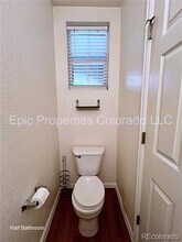 22932 E Ontario Dr in Aurora, CO - Building Photo - Building Photo