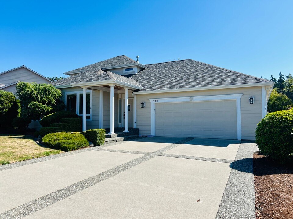 2108 S 18th St in Mount Vernon, WA - Building Photo