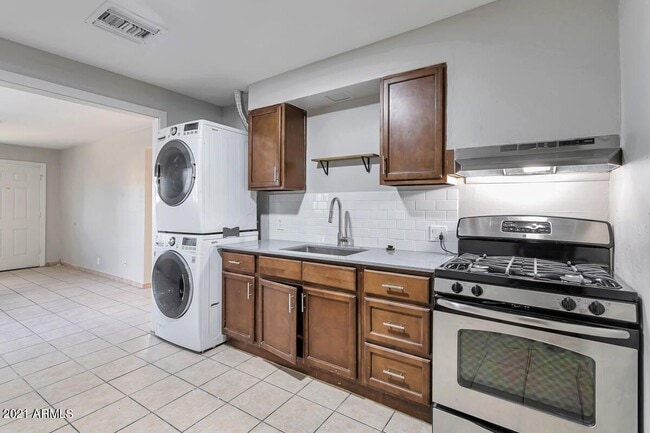 5206 W Ocotillo Rd, Unit A in Glendale, AZ - Building Photo - Building Photo