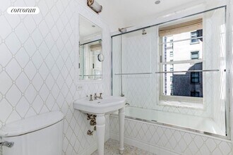 1 Central Park S in New York, NY - Building Photo - Building Photo