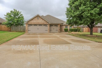 3505 SW Cranbrook Ave in Bentonville, AR - Building Photo - Building Photo