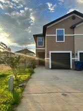 1834 Port Louisiana Dr in Laredo, TX - Building Photo - Building Photo