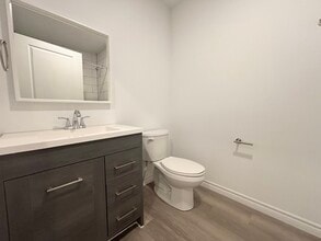 16 West Avenue S in Hamilton, ON - Building Photo - Building Photo