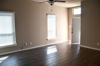 106 Wickersham in Conroe, TX - Building Photo - Building Photo