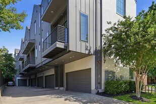 6017 Hudson St in Dallas, TX - Building Photo