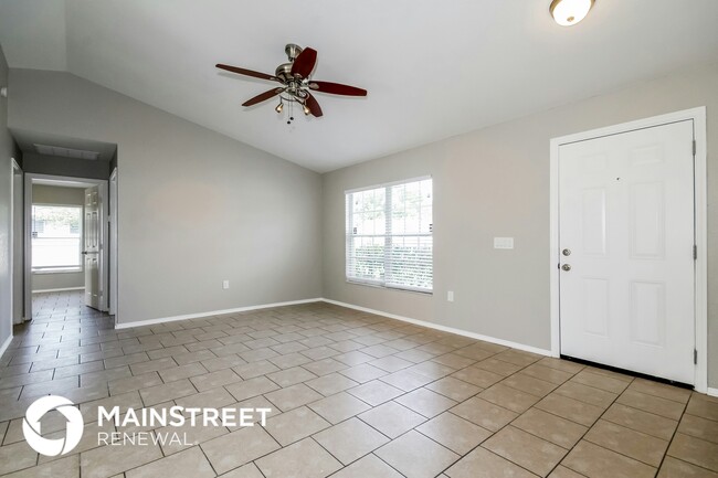 4221 Sunny Glen Dr in Lakeland, FL - Foto de edificio - Building Photo