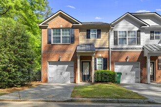 3040 Bernauer Trce in Dunwoody, GA - Building Photo - Building Photo
