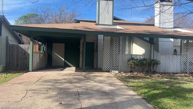 property at 2607 San Sebastian Cir