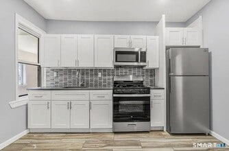 1220 Pembroke St in Bridgeport, CT - Building Photo - Building Photo