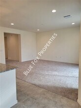 5525 W Lazy Farm Dr in Oro Valley, AZ - Building Photo - Building Photo