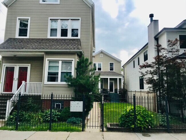 4343 N Oakley Ave in Chicago, IL - Foto de edificio - Building Photo