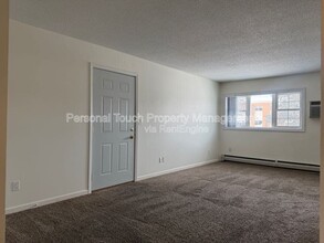 912-18 1/2 18 1/2 St S in Moorhead, MN - Building Photo - Building Photo