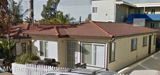 1206 Viola St in San Diego, CA - Building Photo - Building Photo