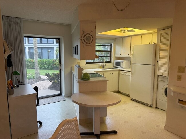 property at 900 Huron Ct
