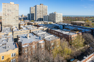 838 W Agatite Ave in Chicago, IL - Foto de edificio - Building Photo