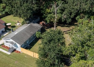 2100 Danson St in Jacksonville, FL - Building Photo - Building Photo