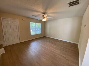 125 Bridgewater Cir in Athens, GA - Building Photo - Building Photo