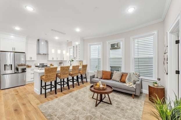 property at 13 Monmouth St