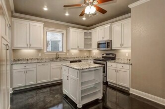 2732 Sandage Ave in Fort Worth, TX - Building Photo - Building Photo