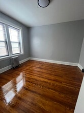 227 N Oraton Pkwy in East Orange, NJ - Building Photo - Building Photo