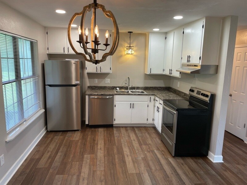 2071 Little River Ln in Tallahassee, FL - Building Photo
