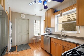 1336 N Dean St in Chicago, IL - Building Photo - Building Photo
