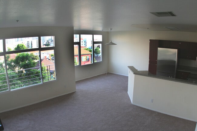 property at 602 W Fir St