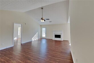 208 Shenandoah Ct in Hiram, GA - Building Photo - Building Photo