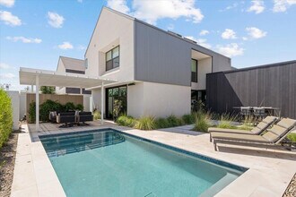 1329 E Pomelo Grove Ln in Phoenix, AZ - Building Photo - Building Photo