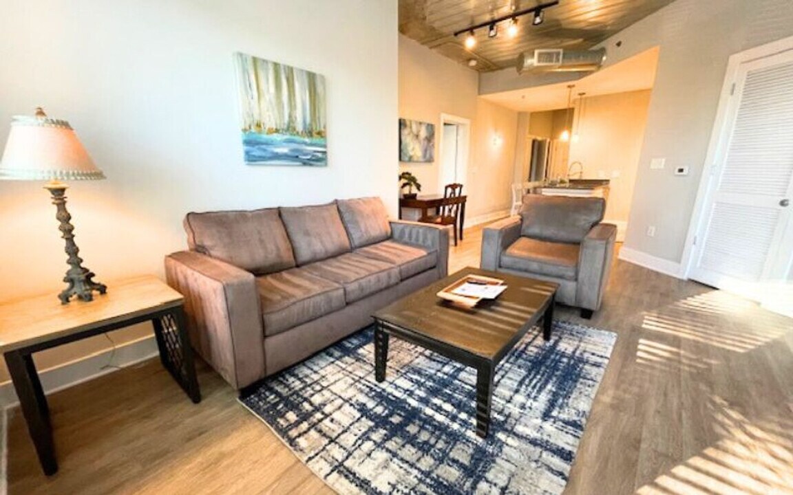 705 Town Blvd in Atlanta, GA - Building Photo