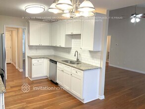 435 Stoney Run Dr in McLeansville, NC - Building Photo - Building Photo