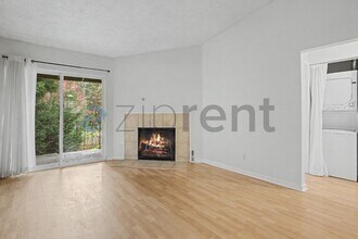 5160 SW 180th Ave in Beaverton, OR - Building Photo - Building Photo