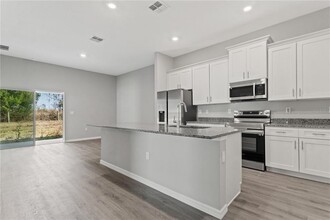 14271 SW 60th Terrace in Ocala, FL - Building Photo - Building Photo