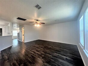 4405 Centennial Ct in Fort Worth, TX - Building Photo - Building Photo