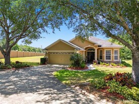 1167 Stoney Creek Blvd in Lakeland, FL - Building Photo