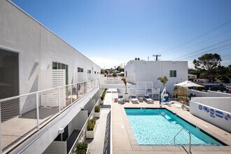 The Dillon II at Silver Lake in Los Angeles, CA - Building Photo - Building Photo