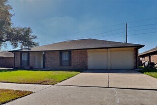 11615 Bonaparte Dr in Cypress, TX - Building Photo