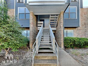 5840 Spring Valley Rd in Dallas, TX - Building Photo - Building Photo