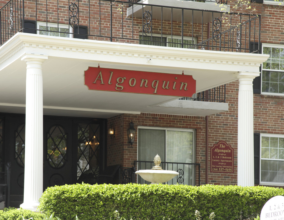 Algonquin Apartments in Webster Groves, MO - Building Photo