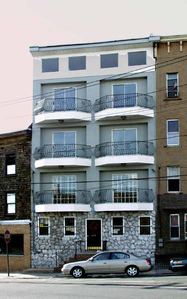 445 Pavonia Ave in Jersey City, NJ - Building Photo - Building Photo