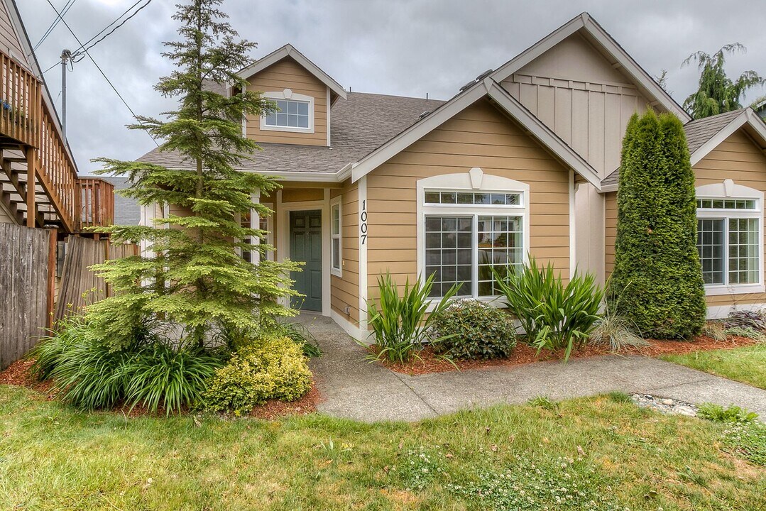 1007 SW 150th St in Burien, WA - Building Photo