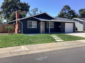 1336 School St in Folsom, CA - Building Photo