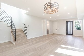 10754 Nassau Ave in Los Angeles, CA - Building Photo - Building Photo