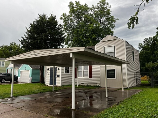 1724 NW Elm Ave in Lawton, OK - Building Photo - Building Photo