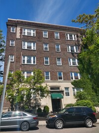 1619 Commonwealth Ave, Unit 3 in Boston, MA - Foto de edificio - Building Photo