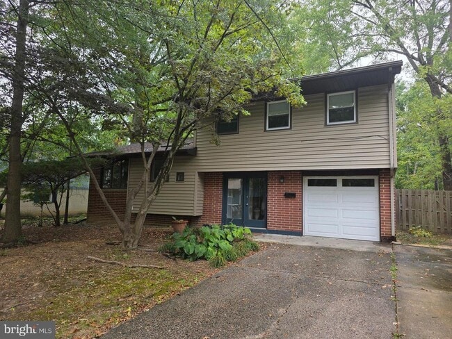 305 Radcliffe Dr in Newark, DE - Building Photo - Building Photo