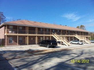 Palms Apartment in Gulfport, MS - Building Photo