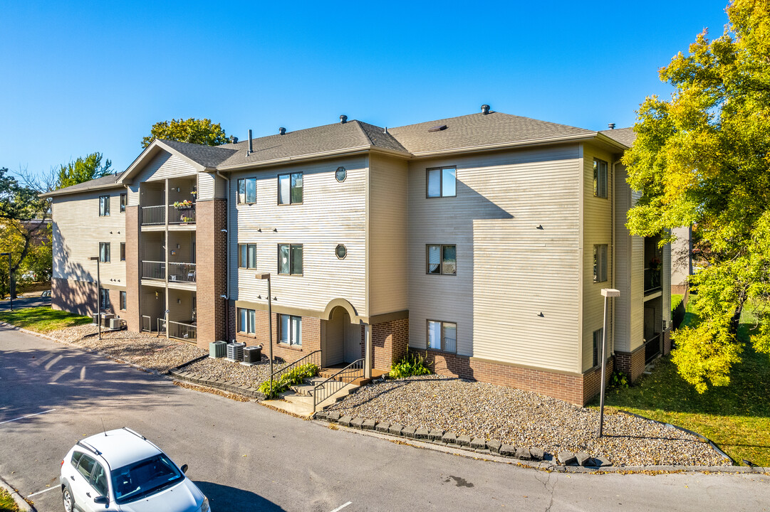 Beaver & Adams Senior Apartments in Des Moines, IA - Building Photo