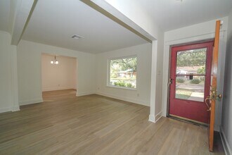 5471 Loch Lomond Dr in Houston, TX - Building Photo - Building Photo